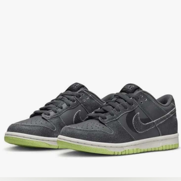 Nike Shoes - Nike Dunk Low Halloween - Cauldron